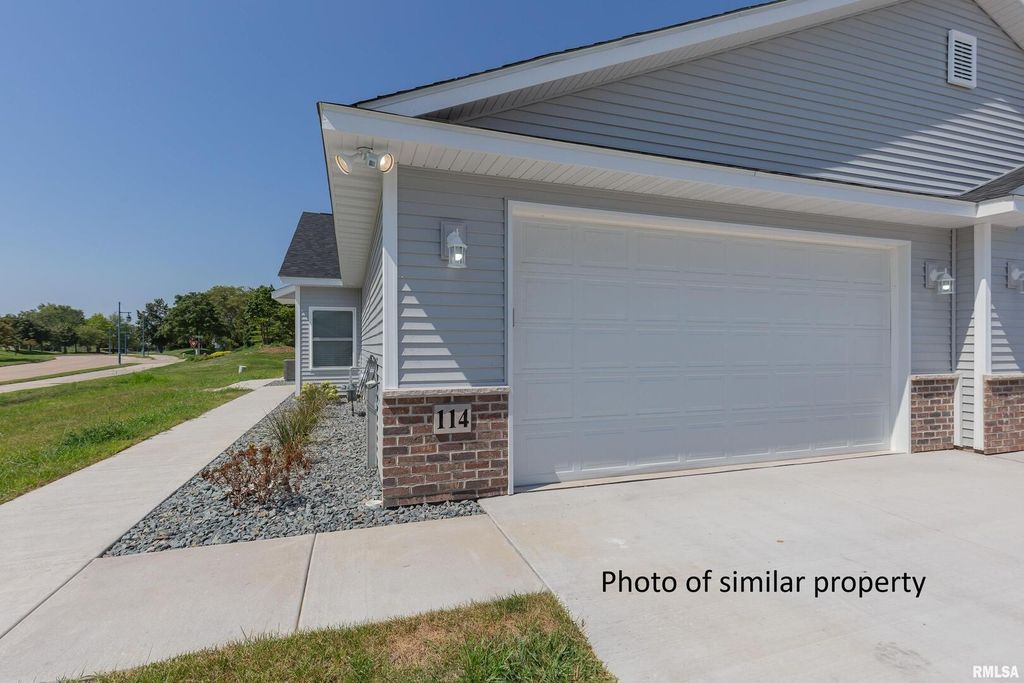 118 BEACON HARBOR Circle, East Moline, IL 61244