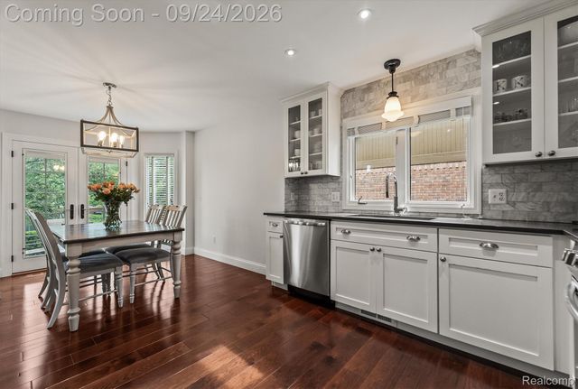 57256 Warwick Drive, Washington Township, MI 48094