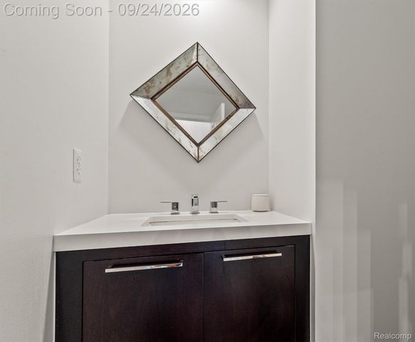 57256 Warwick Drive, Washington Township, MI 48094