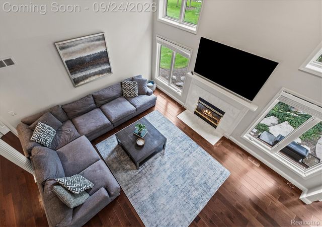 57256 Warwick Drive, Washington Township, MI 48094