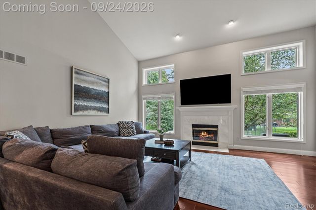 57256 Warwick Drive, Washington Township, MI 48094