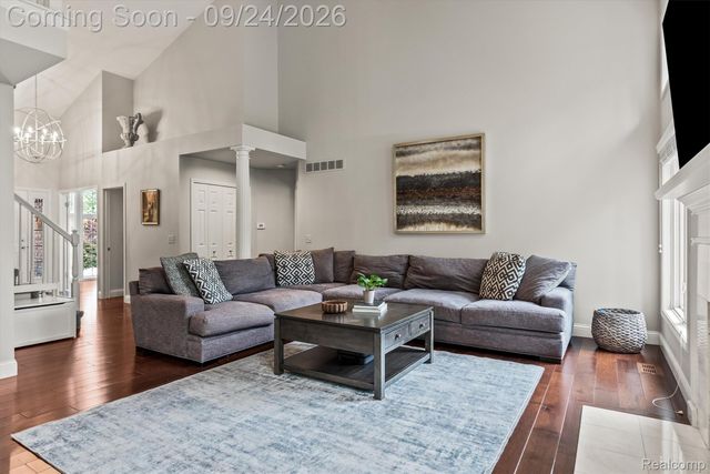 57256 Warwick Drive, Washington Township, MI 48094