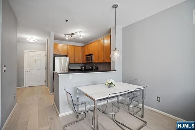 24 Ave At Port Imperial 226, West New York, NJ 07093