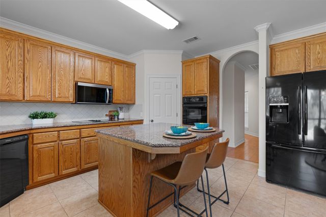 130 Richards DR, Buda, TX 78610