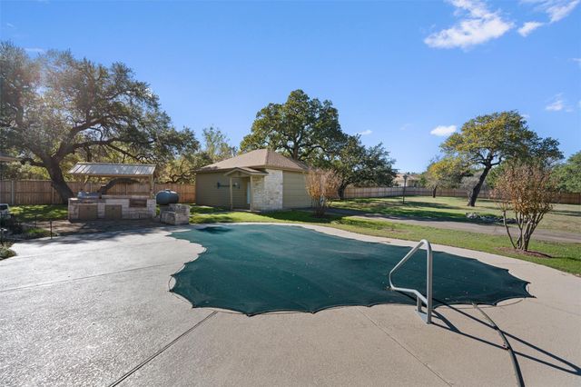 130 Richards DR, Buda, TX 78610