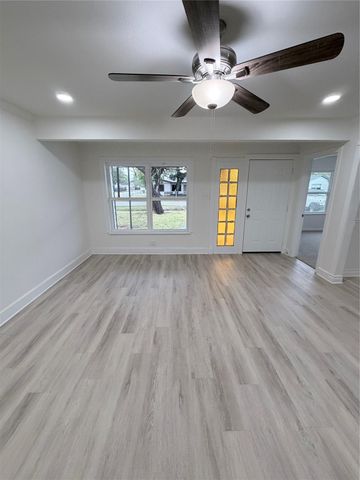 5451 Oriole Street, Houston, TX 77017