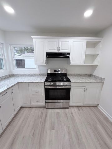 5451 Oriole Street, Houston, TX 77017