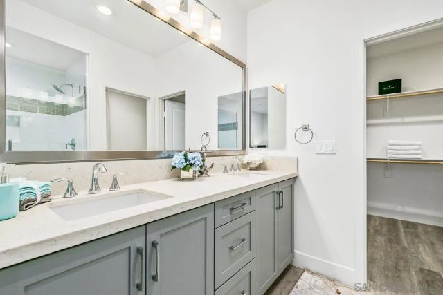 347 Oak Ave, Carlsbad, CA 92008