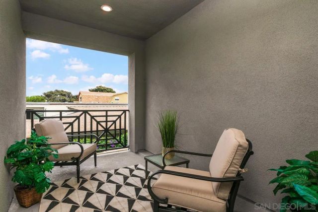 347 Oak Ave, Carlsbad, CA 92008