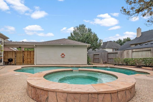 22007 Crossbrook Drive, Katy, TX 77450