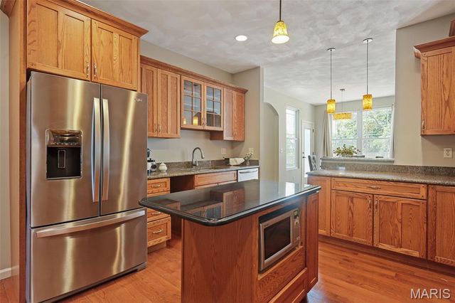 7348 Kindlewood Drive, Edwardsville, IL 62025