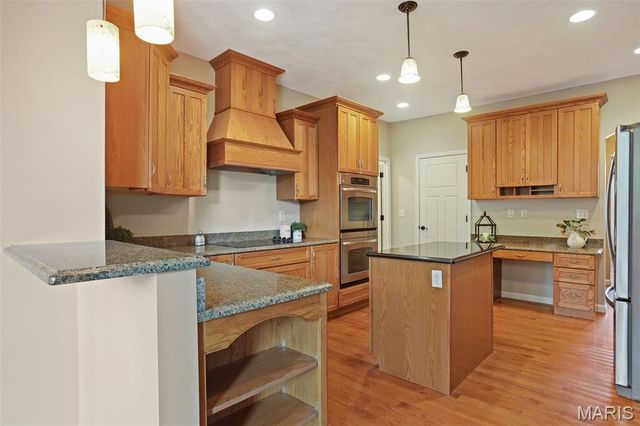 7348 Kindlewood Drive, Edwardsville, IL 62025