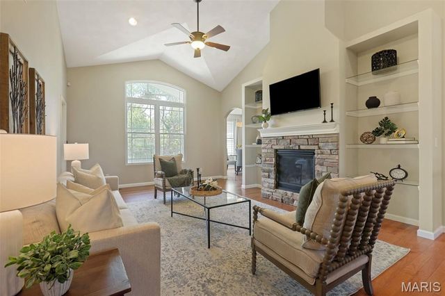 7348 Kindlewood Drive, Edwardsville, IL 62025