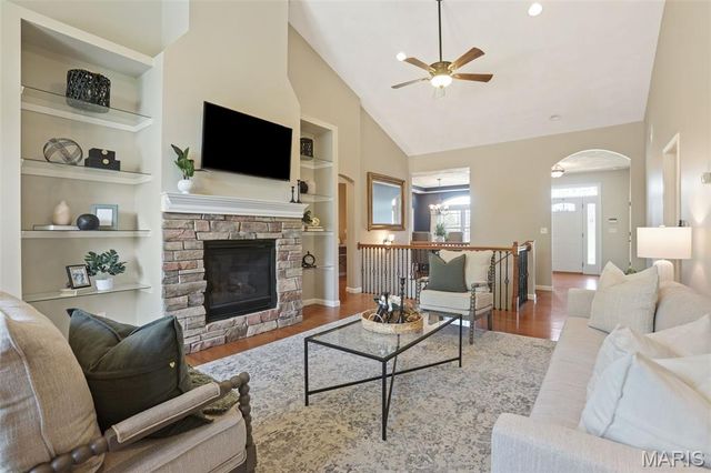 7348 Kindlewood Drive, Edwardsville, IL 62025