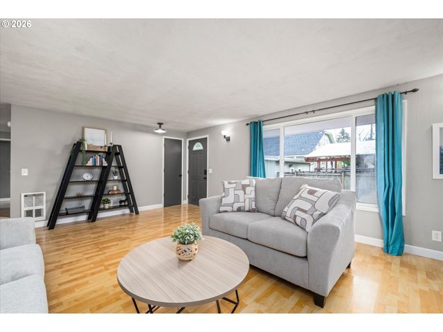 1697 ELANCO Ave, Eugene, OR 97401