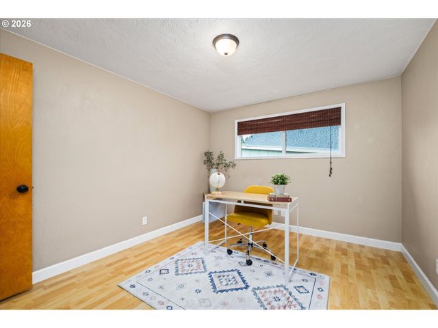 1697 ELANCO Ave, Eugene, OR 97401