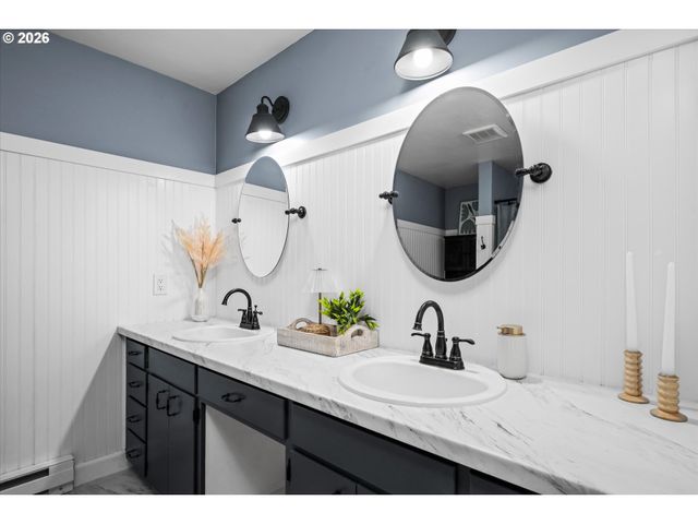 1697 ELANCO Ave, Eugene, OR 97401