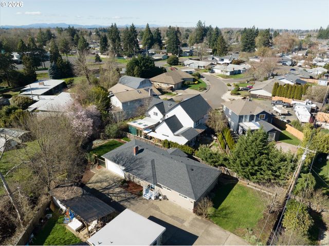 1697 ELANCO Ave, Eugene, OR 97401