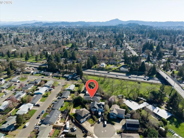 1697 ELANCO Ave, Eugene, OR 97401