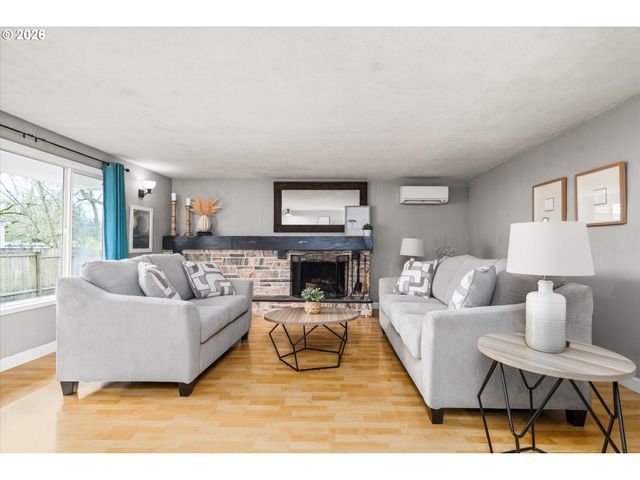 1697 ELANCO Ave, Eugene, OR 97401