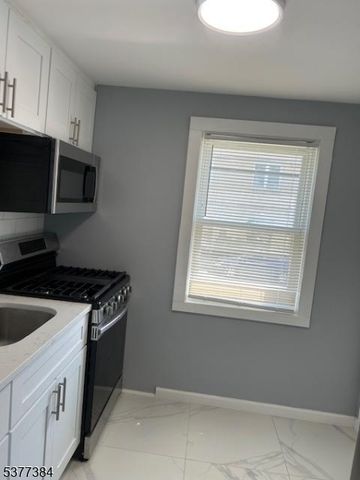 801 Garden St, Elizabeth City, NJ 07202
