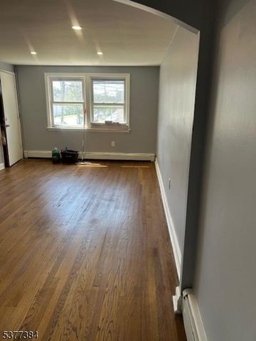801 Garden St, Elizabeth City, NJ 07202