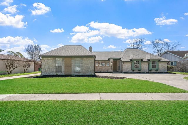 5607 Arncliffe Drive, Houston, TX 77088