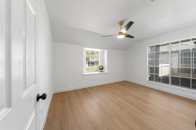 5607 Arncliffe Drive, Houston, TX 77088