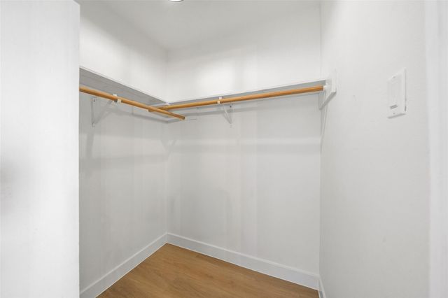 5607 Arncliffe Drive, Houston, TX 77088