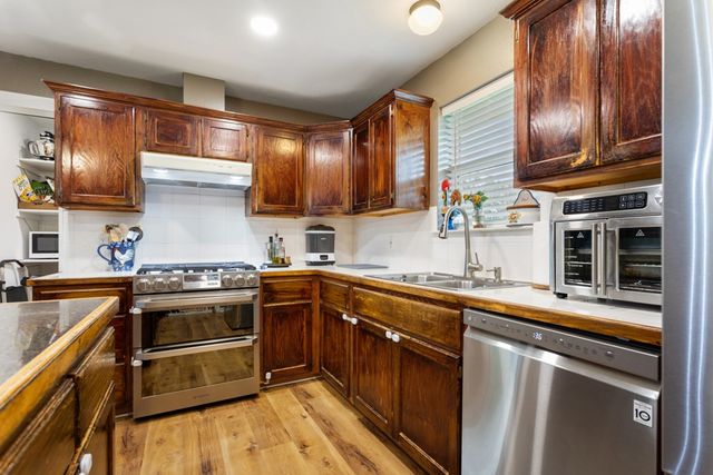 195 County Road 4612, Sulphur Springs, TX 75482