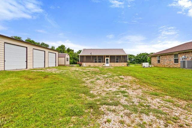 195 County Road 4612, Sulphur Springs, TX 75482