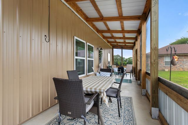 195 County Road 4612, Sulphur Springs, TX 75482