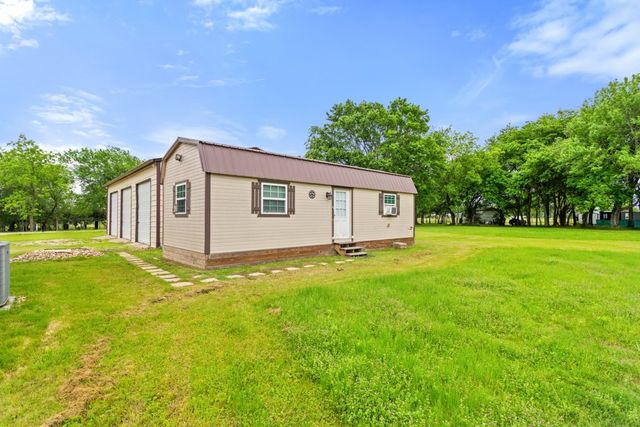195 County Road 4612, Sulphur Springs, TX 75482