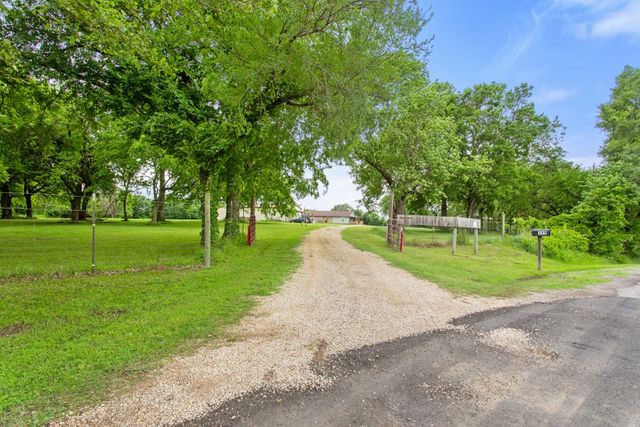 195 County Road 4612, Sulphur Springs, TX 75482