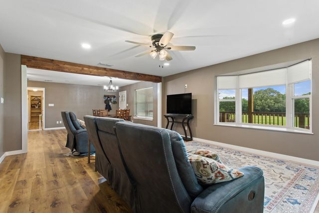 195 County Road 4612, Sulphur Springs, TX 75482