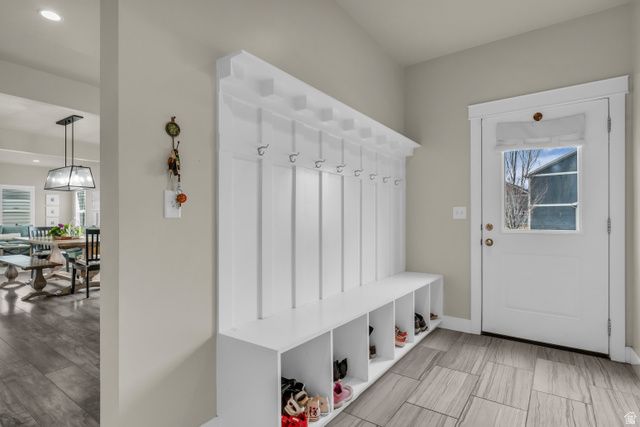 15176 S BATTLE DR, Bluffdale, UT 84065