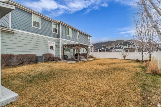 15176 S BATTLE DR, Bluffdale, UT 84065