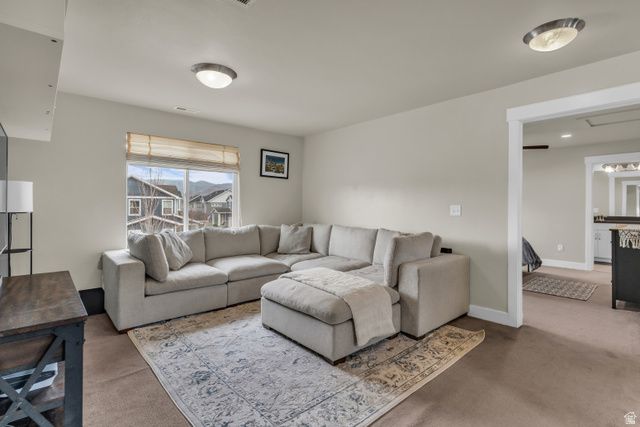 15176 S BATTLE DR, Bluffdale, UT 84065