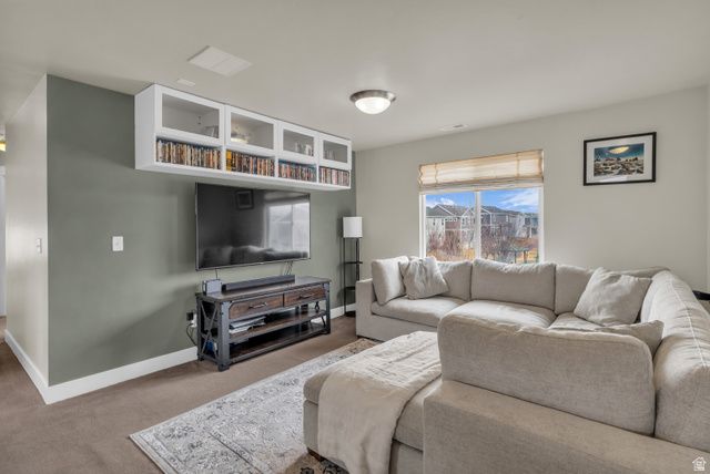 15176 S BATTLE DR, Bluffdale, UT 84065