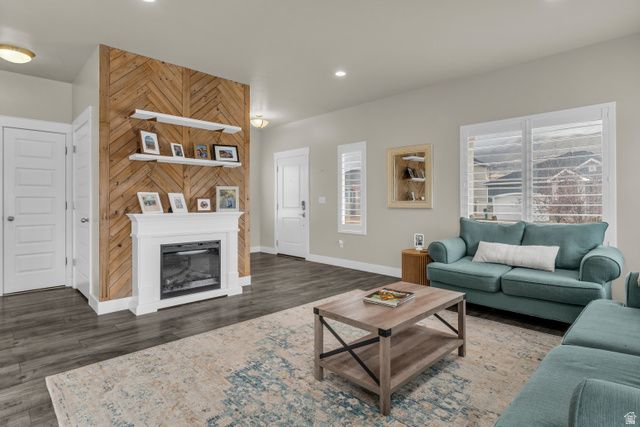 15176 S BATTLE DR, Bluffdale, UT 84065