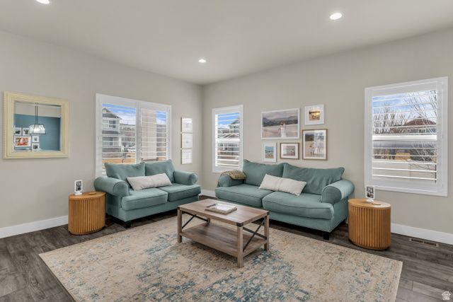 15176 S BATTLE DR, Bluffdale, UT 84065