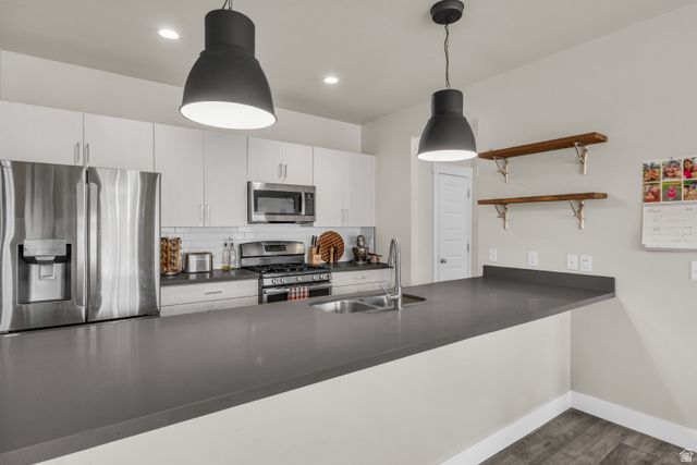 15176 S BATTLE DR, Bluffdale, UT 84065