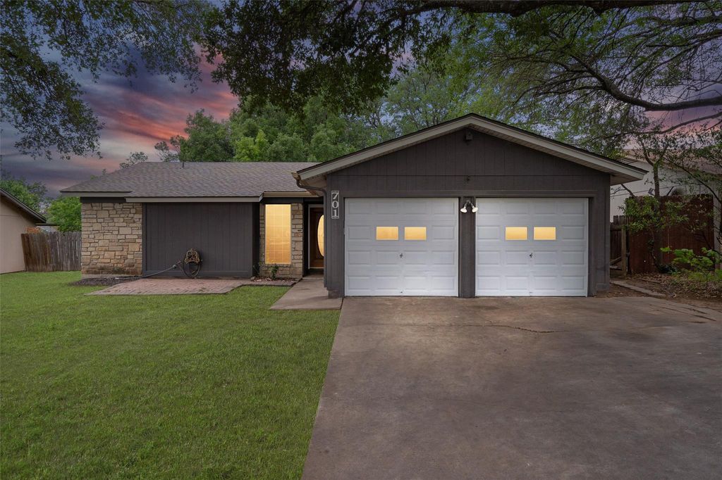 701 Riverwood DR, Cedar Park, TX 78613