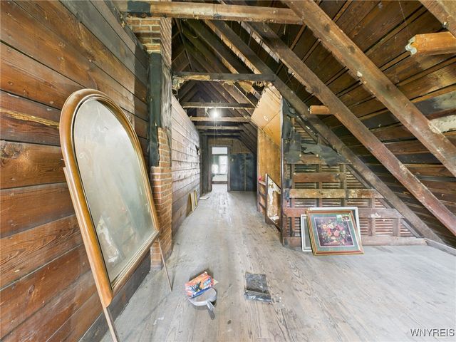 465 10th Street, Niagara Falls, NY 14303