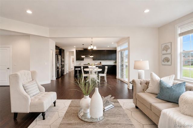 51040 Woodford Drive, Canton, MI 48188