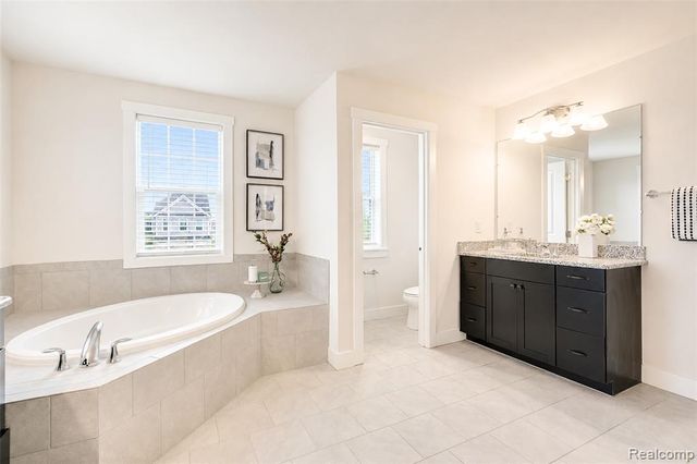 51040 Woodford Drive, Canton, MI 48188