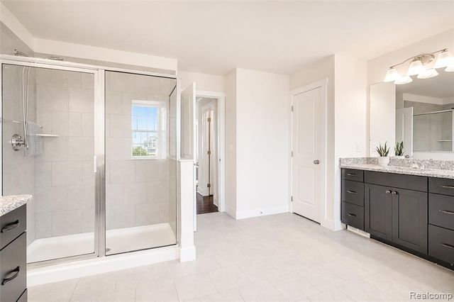 51040 Woodford Drive, Canton, MI 48188