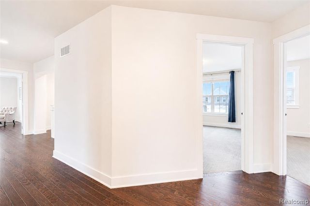 51040 Woodford Drive, Canton, MI 48188