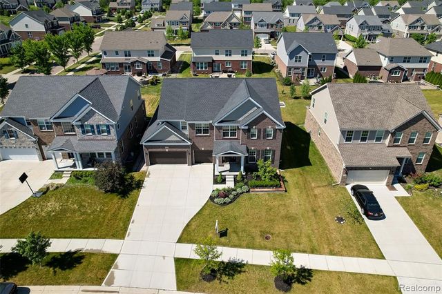 51040 Woodford Drive, Canton, MI 48188