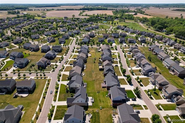51040 Woodford Drive, Canton, MI 48188